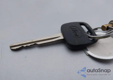 2010 Pontiac Vibe from USA, damaged, VIN 5Y2SP6E86AZ416704